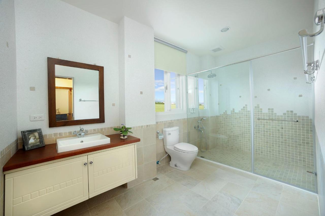 Sunlax B&B Yilan Luaran gambar
