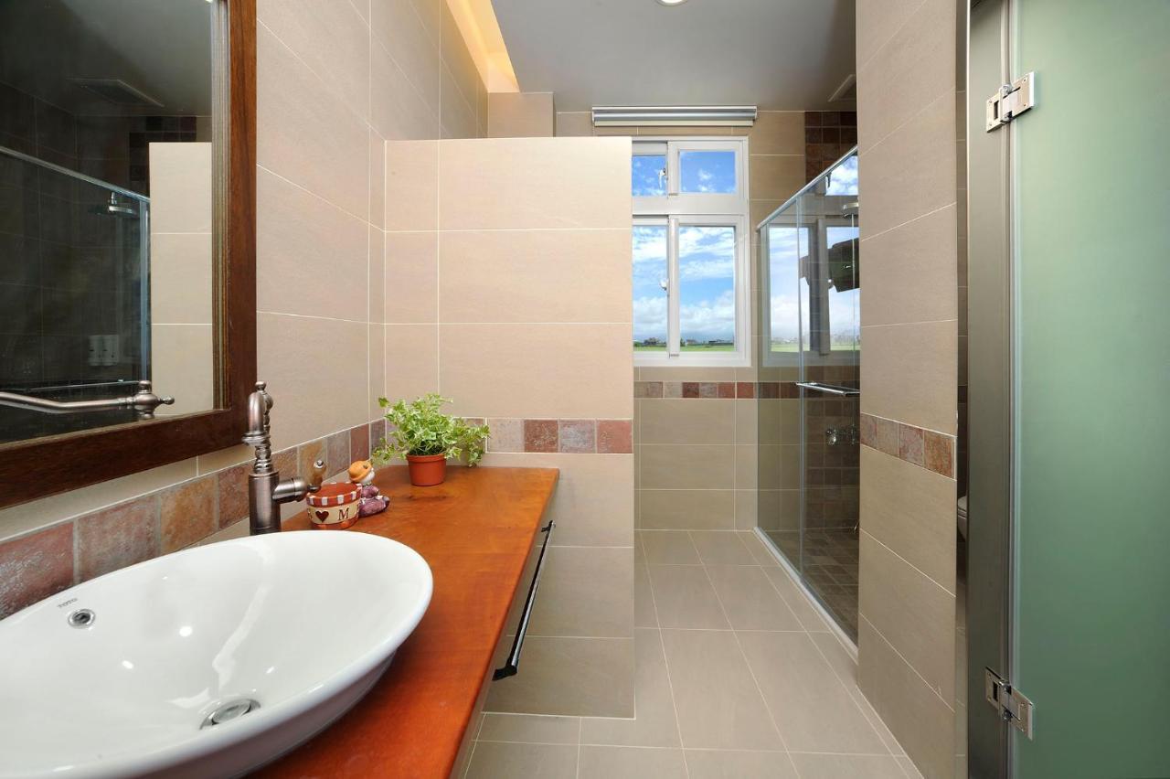 Sunlax B&B Yilan Luaran gambar