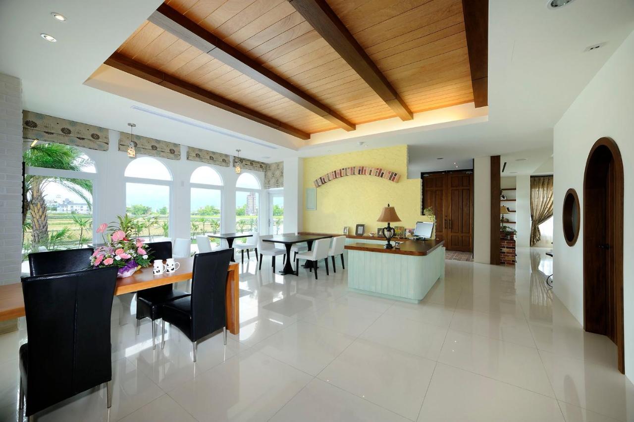 Sunlax B&B Yilan Luaran gambar
